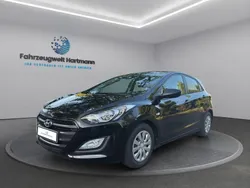 Schwarz Gebraucht 2016 Hyundai i30 Limousine | 9.990 € (Fairer Preis)