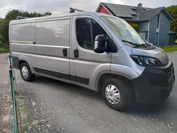 Silber Gebraucht 2023 Fiat Ducato Van | 25.000 €