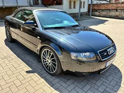 Schwarz Gebraucht 2002 Audi A4 Cabriolet Performance Cabrio | 6.499 € (Fairer Preis)