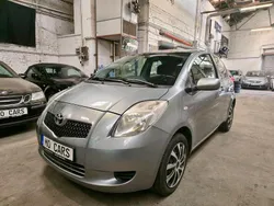 Silber Gebraucht 2006 Toyota Yaris Sol Kleinwagen | 2.990 € (Etwas zu teuer)