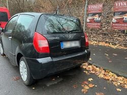 Schwarz Gebraucht 2004 Citroën C2 Kleinwagen | 359 €