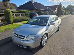 Silber Gebraucht 2004 Opel Vectra Limousine | 950 € (Fairer Preis)