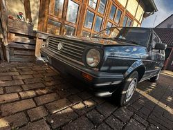 Blau Gebraucht 1991 VW Golf II Kleinwagen | 1.500 €