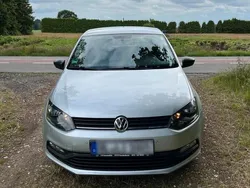 Grau Gebraucht 2015 VW Polo Kleinwagen | 8.000 € (Fairer Preis)