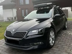 Schwarz Gebraucht 2017 Skoda Superb Ambition Kombi | 15.590 € (Fairer Preis)