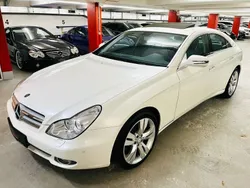 Diamantweiß bright (designo) Gebraucht 2008 Mercedes CLS350 Sport Limousine | 18.900 €