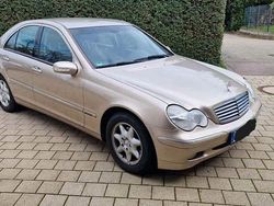 Beige Gebraucht 2003 Mercedes C220 Elegance Limousine | 5.800 € (Teuer)