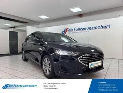 Schwarz Gebraucht 2024 Ford Focus Titanium X Kombi | 19.988 € (Guter Preis)