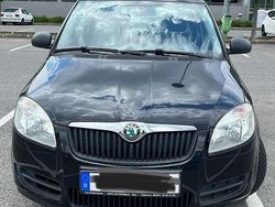 Schwarz Gebraucht 2009 Skoda Fabia Classic Kleinwagen | 2.200 € (Fairer Preis)