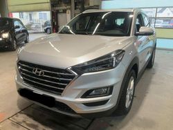 Silber Gebraucht 2019 Hyundai Tucson Trend SUV | 18.290 € (Fairer Preis)