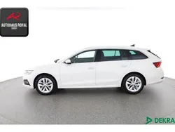 Weiss Gebraucht 2024 Skoda Octavia Kombi | 28.880 € (Guter Preis)