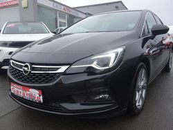 Schwarz Gebraucht 2016 Opel Astra Innovation Limousine | 9.690 € (Guter Preis)