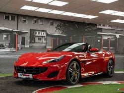 Rot Gebraucht 2019 Ferrari Portofino Cabrio | 256.999 €