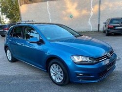 Blau Gebraucht 2015 VW Golf VII Comfortline Limousine | 9.750 € (Guter Preis)