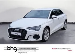 Ibisweiß Gebraucht 2021 Audi A3 Sportback e-tron Design Limousine | 24.330 € (Etwas zu teuer)
