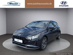 Farbe: grau Neu 2025 Hyundai i20 Trend Limousine | 21.680 € (Fairer Preis)