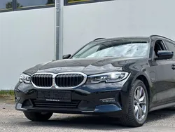 Schwarz ii Gebraucht 2022 BMW 320e Advantage Kombi | 22.980 € (Guter Preis)