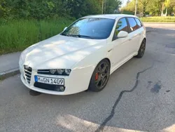 Weiß Gebraucht 2010 Alfa Romeo 159 Turismo Kombi | 9.900 € (Teuer)