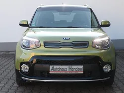 Grün Gebraucht 2017 Kia Soul Spirit SUV | 9.790 € (Fairer Preis)
