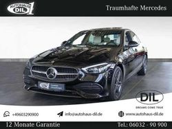 Schwarz (obsidianschwarz metalliclack) Gebraucht 2022 Mercedes C200 AMG Limousine | 37.850 € (Teuer)