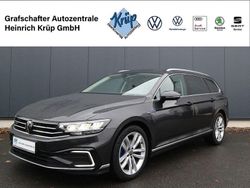 Grau Gebraucht 2022 VW Passat GTE Kombi | 22.450 € (Fairer Preis)