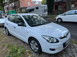 Weiß Gebraucht 2010 Hyundai i30 Classic Limousine | 3.600 € (Guter Preis)