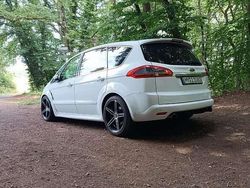 Weiß Gebraucht 2013 Ford S-MAX Titanium Van / Kleinbus | 10.700 € (Teuer)