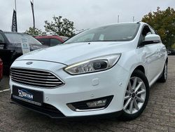 Weiß Gebraucht 2015 Ford Focus Titanium Limousine | 7.790 € (Fairer Preis)