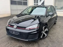 Schwarz metallic Gebraucht 2017 VW Golf VII GTI Limousine | 20.990 € (Fairer Preis)