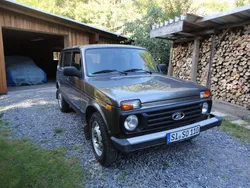 Braun Gebraucht 2017 Lada niva SUV | 12.250 € (Guter Preis)