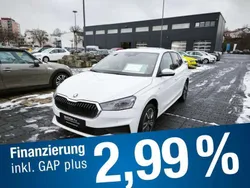 Weiss Gebraucht 2024 Skoda Fabia Tour Limousine | 18.770 € (Fairer Preis)