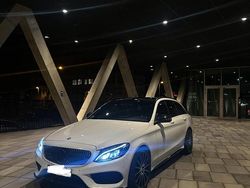 Weiß Gebraucht 2016 Mercedes C250 AMG Kombi | 18.900 € (Fairer Preis)