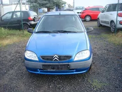 Blau Gebraucht 2001 Citroën Saxo Kleinwagen | 650 € (Guter Preis)