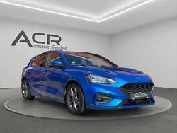 Blau Gebraucht 2021 Ford Focus ST-Line Limousine | 18.222 € (Superpreis)