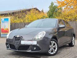 Grau Gebraucht 2013 Alfa Romeo Giulietta Turismo Limousine | 6.700 € (Fairer Preis)