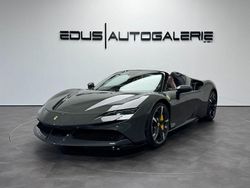 Grau Gebraucht 2022 Ferrari SF90 Cabrio | 435.900 €