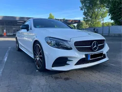 Weiß Gebraucht 2018 Mercedes C300 AMG line Coupé | 29.999 € (Fairer Preis)