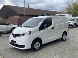 Weiss Gebraucht 2017 Nissan NV200 Comfort Van / Kleinbus | 9.401 € (Fairer Preis)