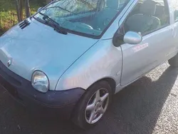 Gebraucht 2006 Renault Twingo Kleinwagen | 1.550 €
