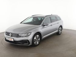 Grau Gebraucht 2020 VW Passat GTE Kombi | 20.170 € (Fairer Preis)