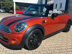 Orange Gebraucht 2012 Mini Cooper Cabriolet Chili Cabrio | 9.488 € (Etwas zu teuer)