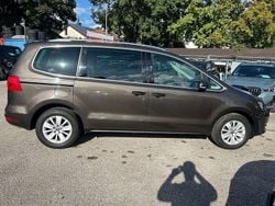 Schwarz Gebraucht 2015 VW Sharan Comfortline Van / Kleinbus | 16.900 € (Fairer Preis)