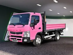 Violett / magenta Gebraucht 2021 Mitsubishi Canter | 37.961 €