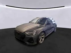 Daytonagrau perleffekt Gebraucht 2022 Audi e-tron Performance SUV | 44.740 € (Fairer Preis)