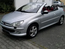 Silber Gebraucht 2003 Peugeot 206 CC Cabrio | 1.999 € (Fairer Preis)