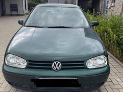 Grün Gebraucht 1998 VW Golf IV Kleinwagen | 1.500 € (Fairer Preis)