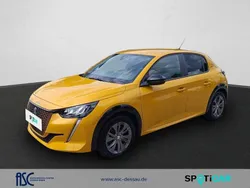 Jaune faro Gebraucht 2022 Peugeot e-208 Kleinwagen | 14.995 € (Fairer Preis)