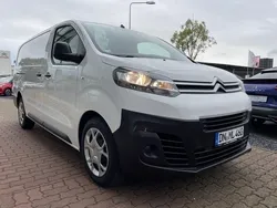Weiss Gebraucht 2022 Citroën Jumpy Van / Kleinbus | 32.990 €