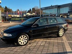 Schwarz Gebraucht 1998 Audi A4 Kombi | 2.300 € (Fairer Preis)