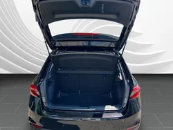 Blackmagic perleffekt Gebraucht 2023 Skoda Fabia Style Limousine | 24.490 € (Etwas zu teuer)
